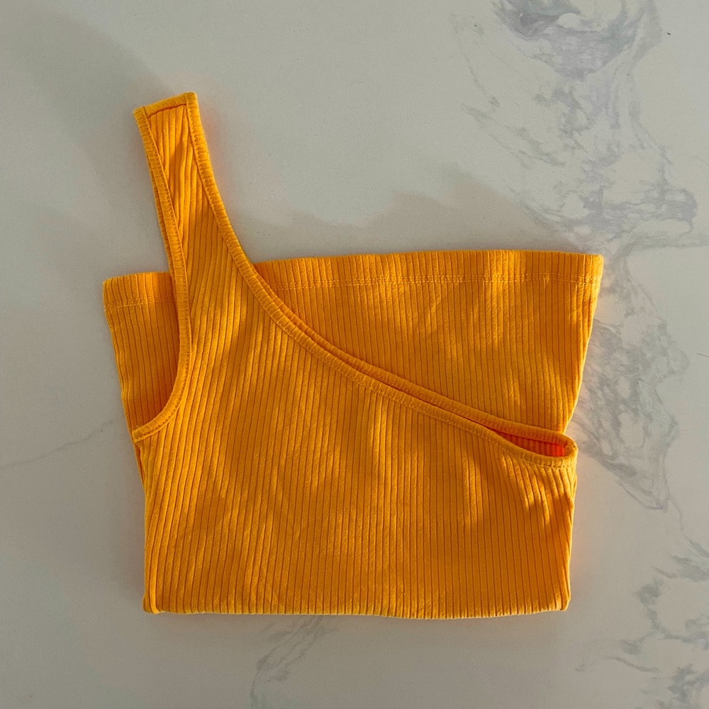 ANTHRO ONE SHOULDER KNIT TANK - ORANGE
